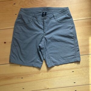 Kuhl W’s shorts size 10